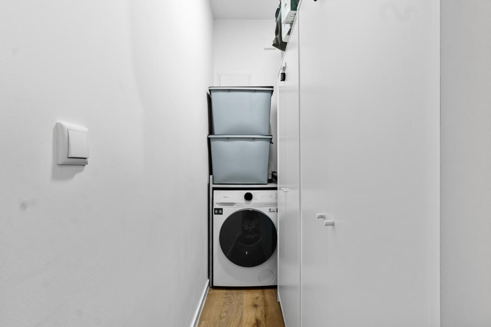 Design Luxus, Vollausstattung, Neubau, 30Min Hbf Leipzig 8, Naehe Flughfaen, Bmw, Dhl, Amazon Apartment Schkeuditz Exterior photo