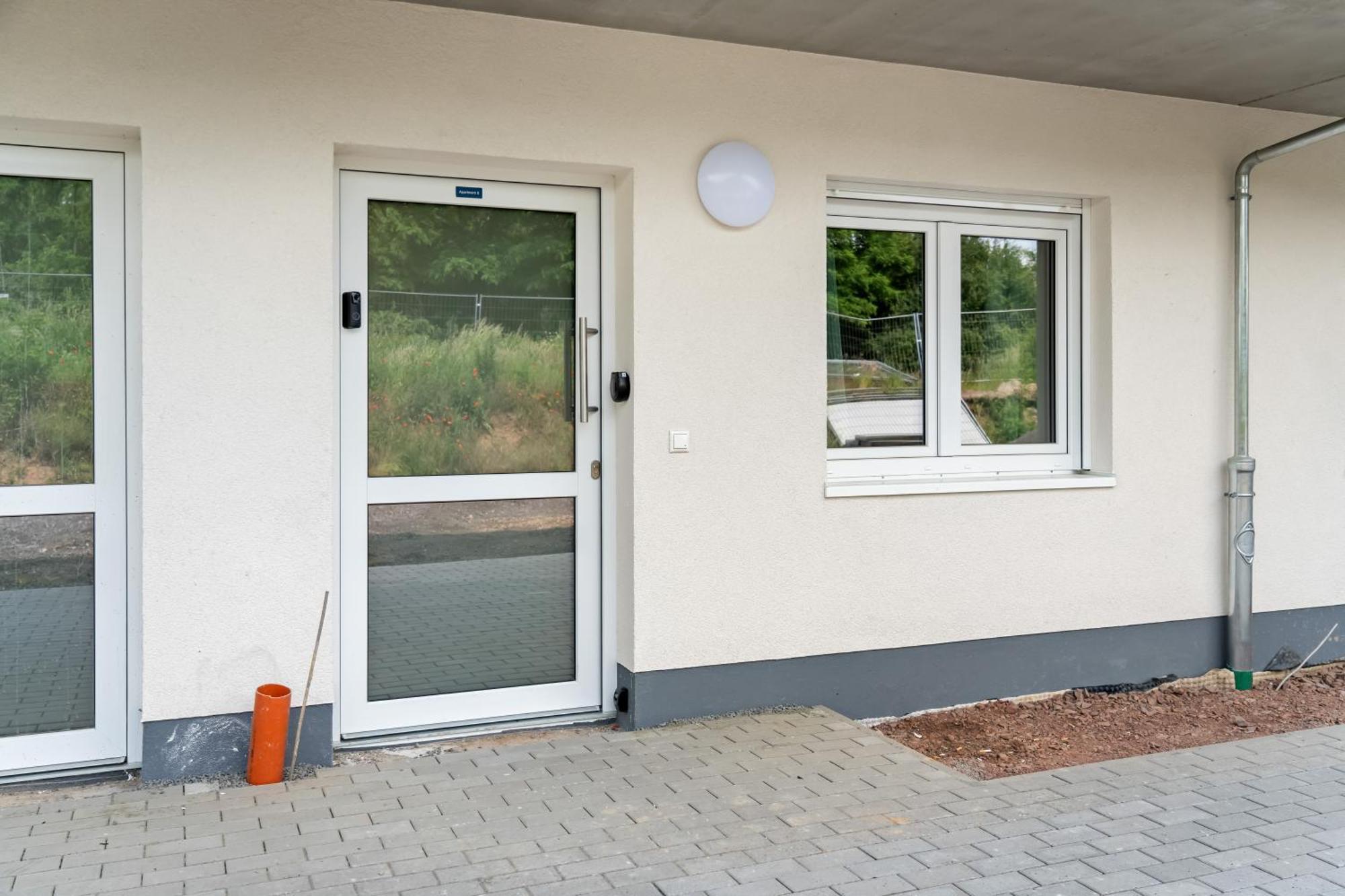 Design Luxus, Vollausstattung, Neubau, 30Min Hbf Leipzig 8, Naehe Flughfaen, Bmw, Dhl, Amazon Apartment Schkeuditz Exterior photo